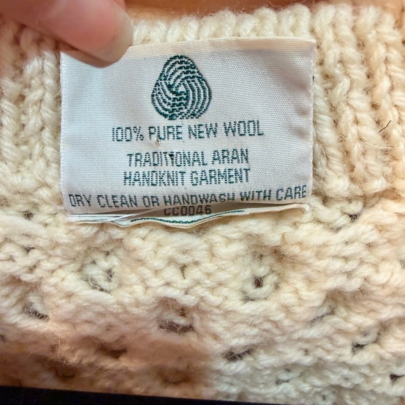 Blarney Woolen Mills Cable Knit Cream Sweater - Picture 4 of 5